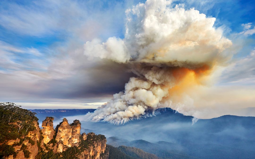 Photo of smoke at the Three Sisters in the Blue Mountains NSW
