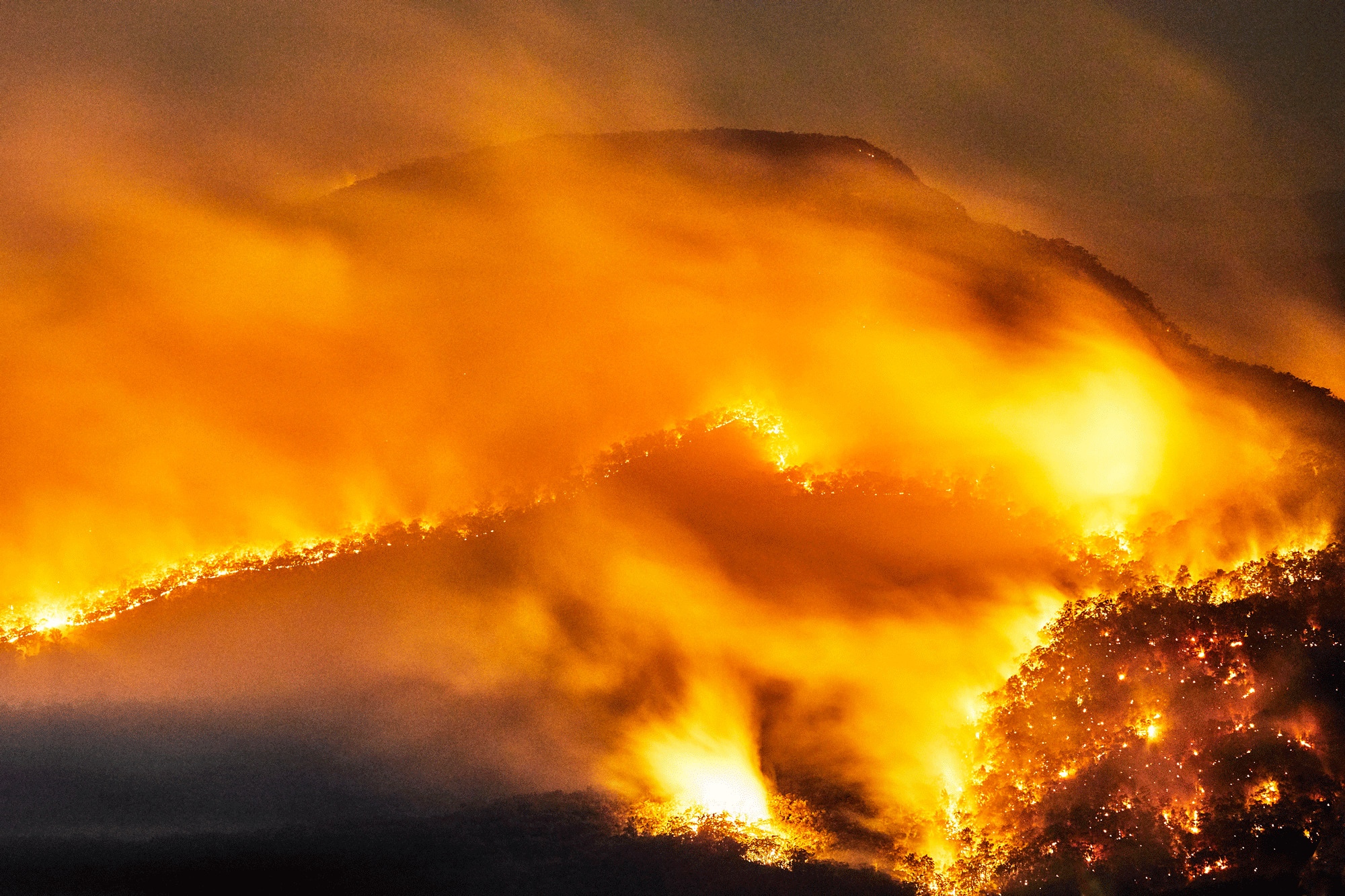 andrew-merry-20180509-57451-4000-OPT Fire in the mountains